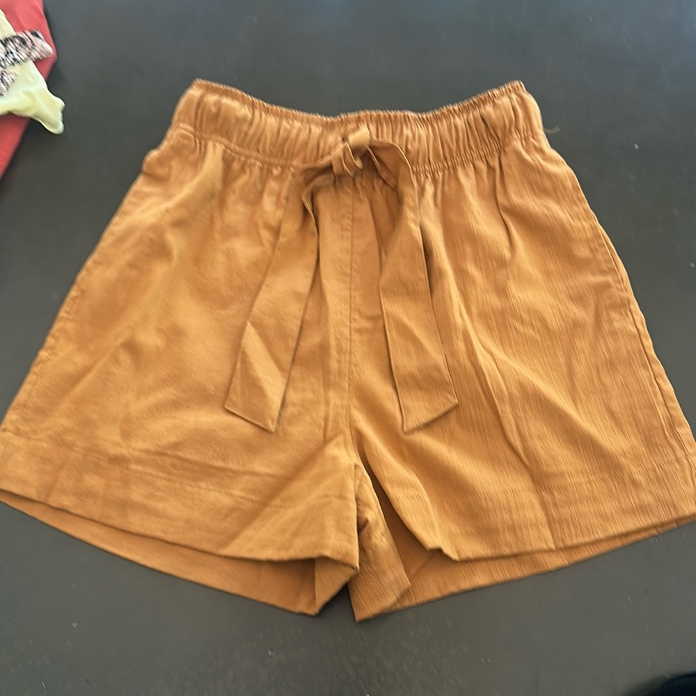 Evereve Mustard High-Waist Tie-Front Shorts
